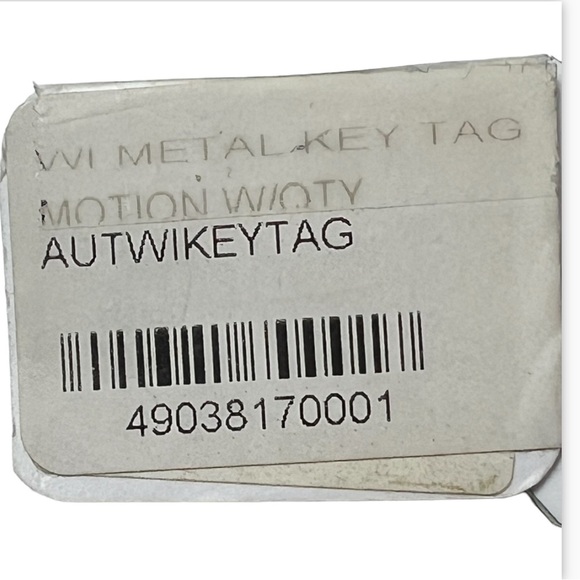 NWT Wisconsin Red & White Motion W Metal Keychain - Picture 4 of 5